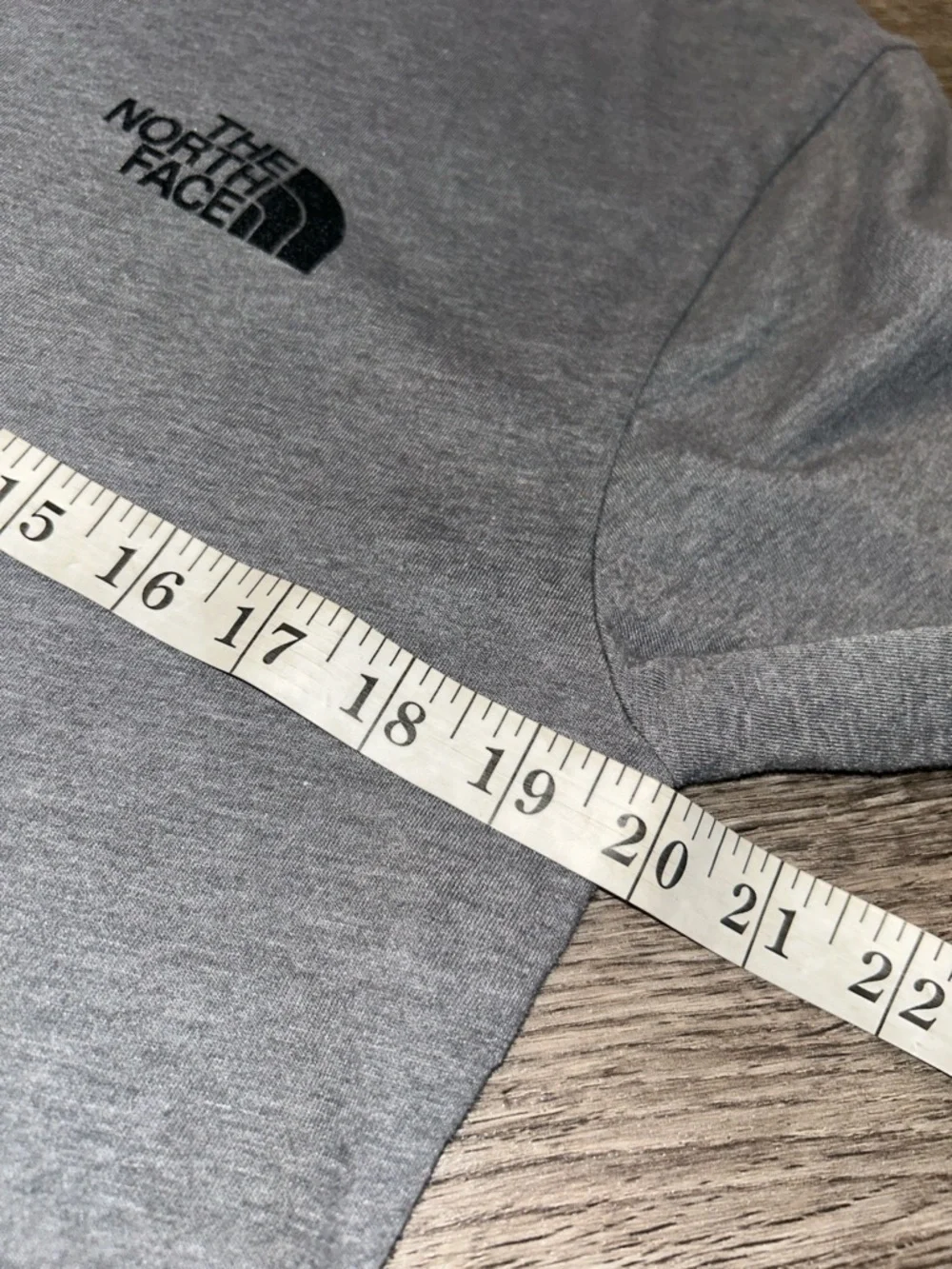 The North Face Long Sleeve Shirt Gray Logo Tee Men’s Medium